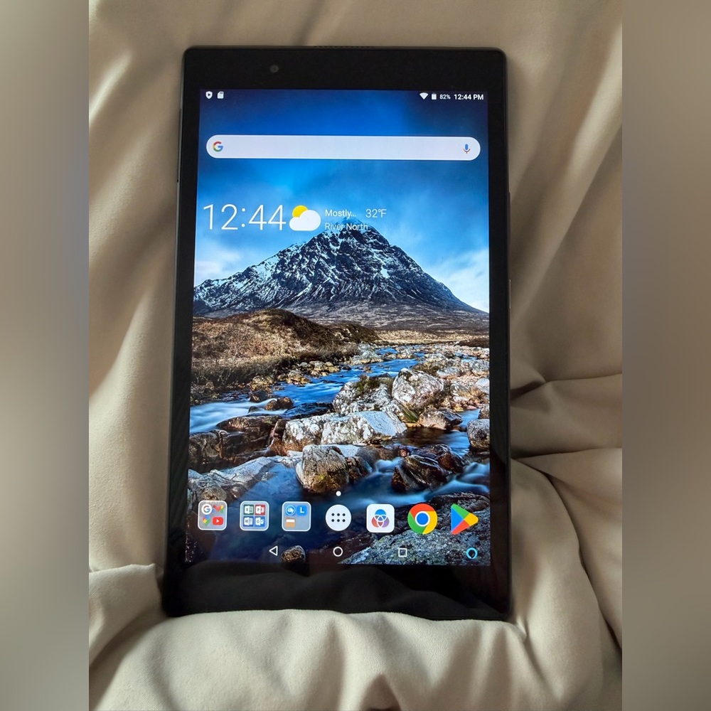 Lenovo black tablet barely used!